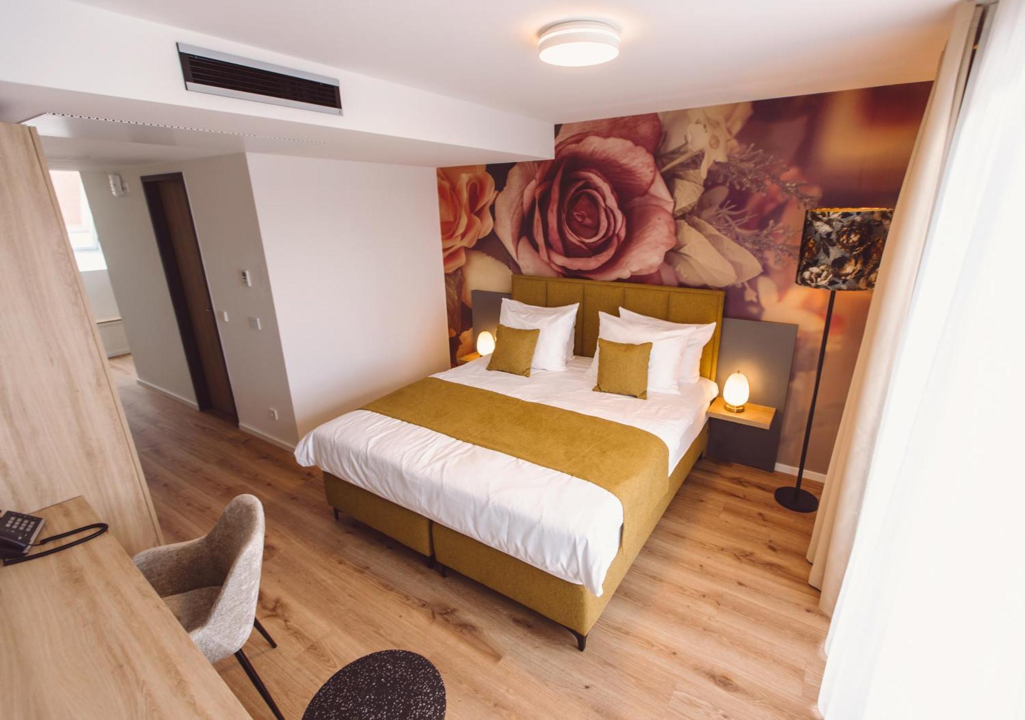 Hotel Am Rathaus Фрайбург Екстериор снимка