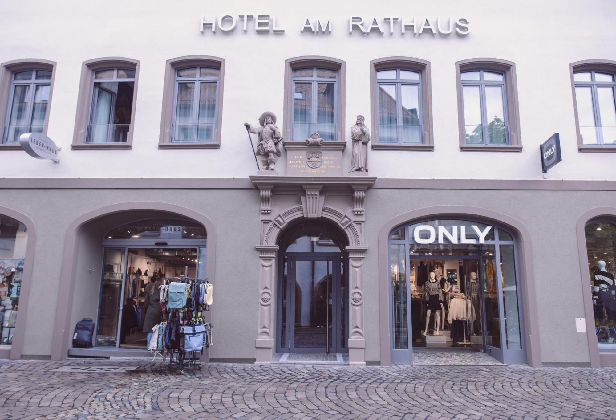 Hotel Am Rathaus Фрайбург Екстериор снимка